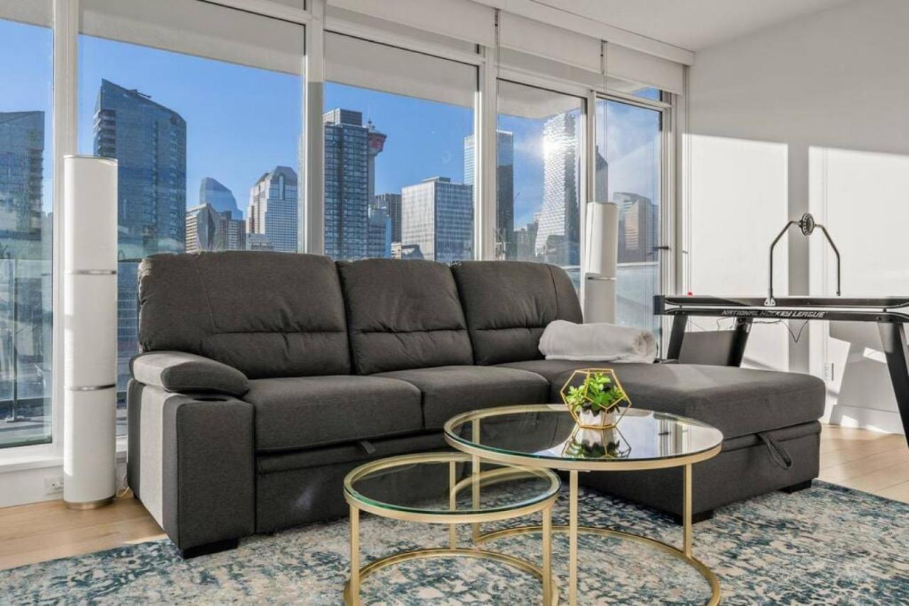Luxury Apartment On The 9Th Floor Near Stampede, Complimentary Wine, 2 Car Ug Parking YYC المظهر الخارجي الصورة